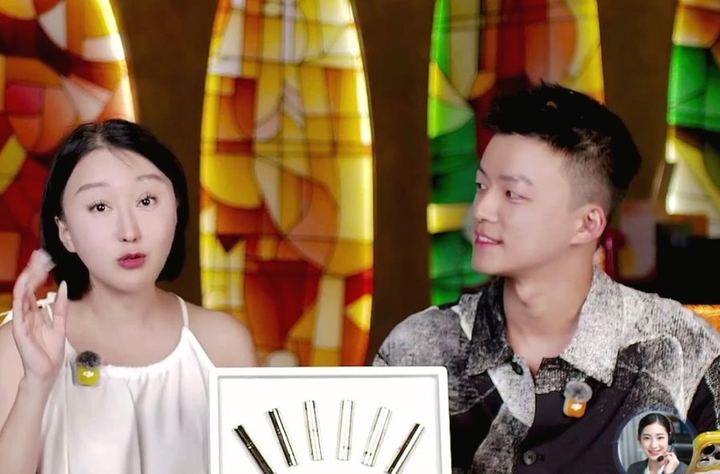 Jimmy 与门店主理人同框